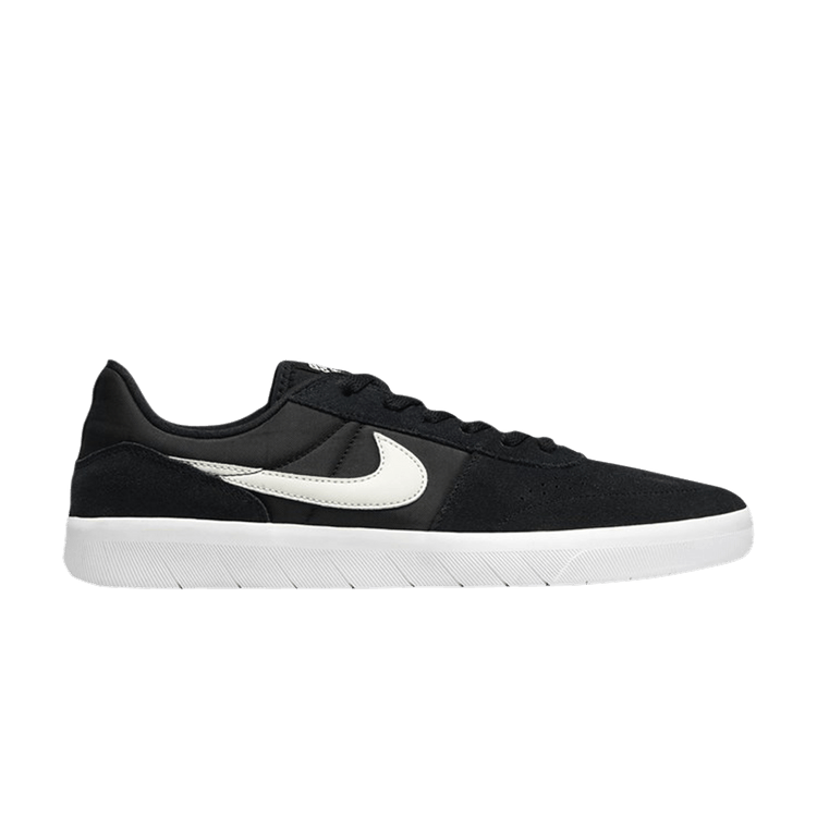 Achetez des Team Classic SB Black AH3360 003 GOAT FR