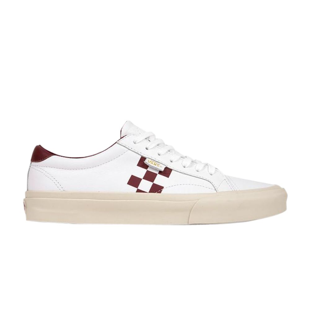 Vans Court 'Checker - White Cabernet' | Men's Size 10 - VN0A2Z5NQFE