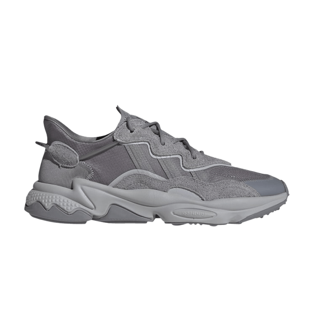 Ozweego grey three