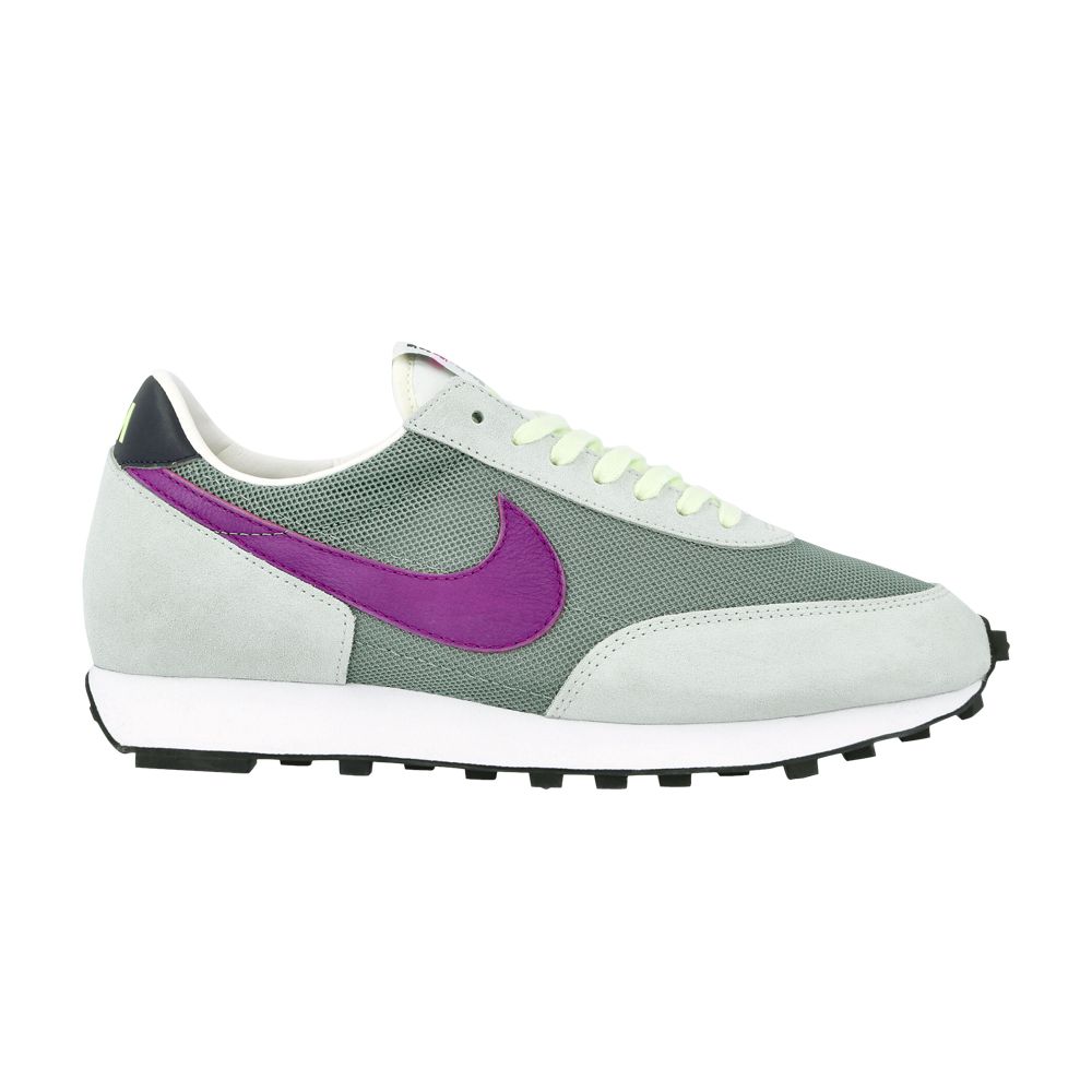 NIKE DAYBREAK SP 'SILVER PINE HYPER VIOLET'