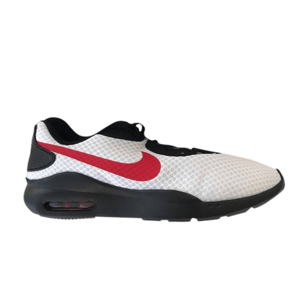 nike air max oketo trainers in university red & white