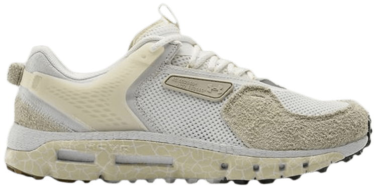 HOVR Phantom 1 'Black Gold' - Under Armour - 3028384 002