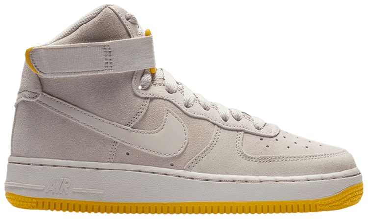 Nike Air Force 1 High GS Desert Sand Maize