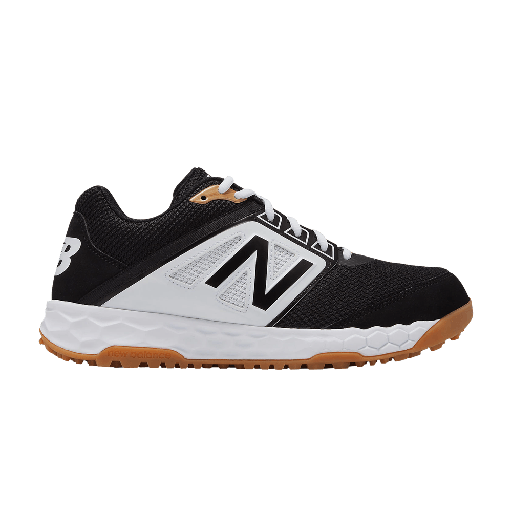 Limited fresh foam 3000v4 turf hot sale