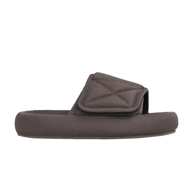Season 6 yeezy slides sale