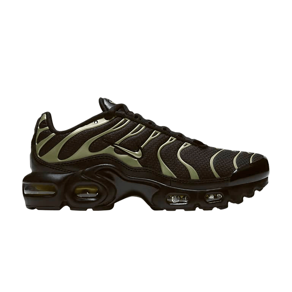 nike air max plus gold black