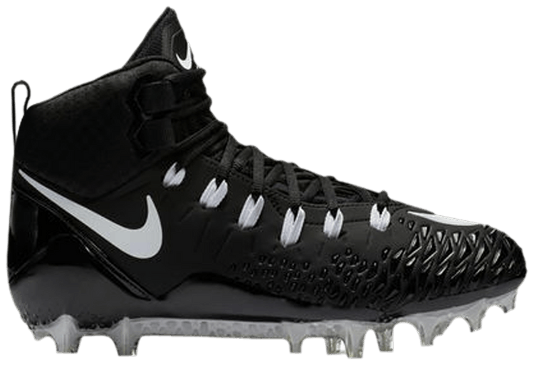 nike zoom force savage