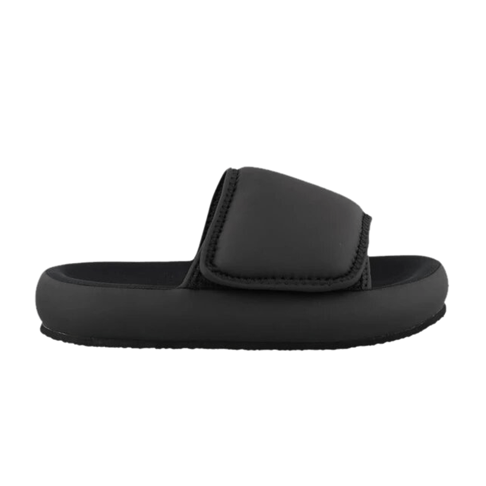 yeezy slippers season 7