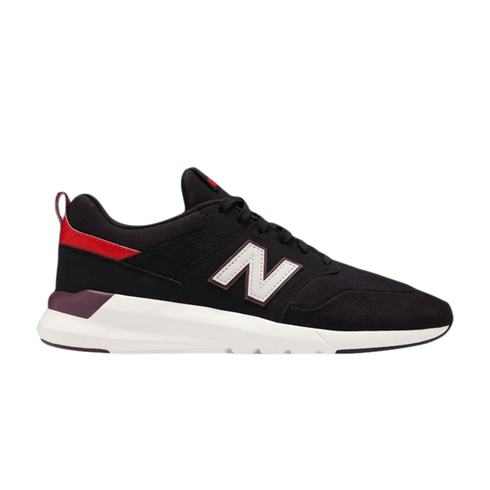 009 4E Wide 'Black' | GOAT