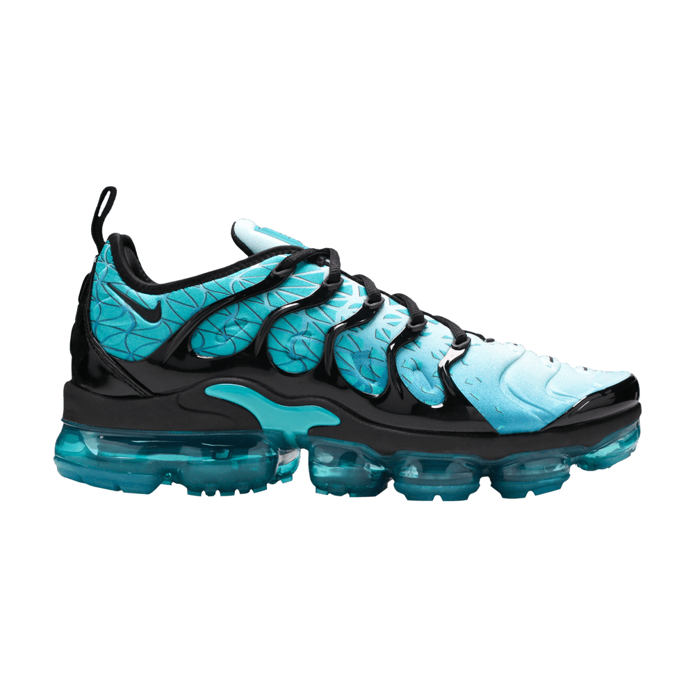 black vapormax plus size 7