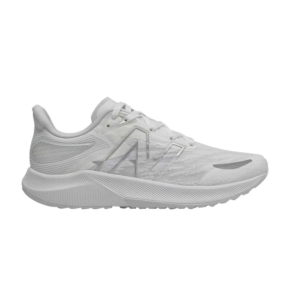 Pre-owned New Balance Wmns Fuelcell Propel V3 'white Arctic Fox'