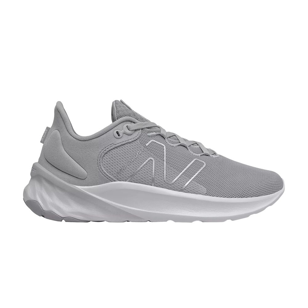 Pre-owned New Balance Wmns Fresh Foam Roav V2 'light Aluminium' In Grey
