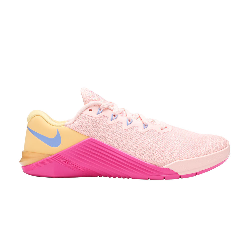 Pre-owned Nike Wmns Metcon 5 'washed Coral Pink'