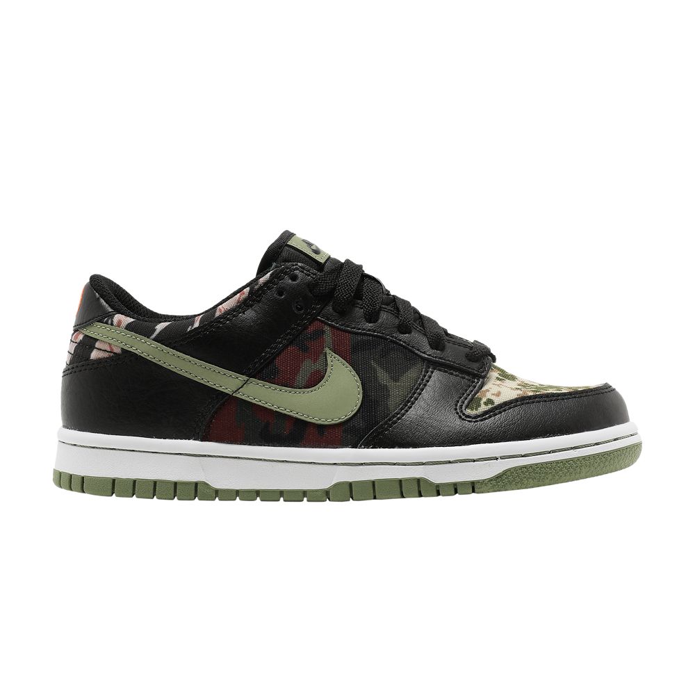 Pre-owned Nike Dunk Low Se Gs 'black Multi-camo' | Green | Kid's Size 3.5
