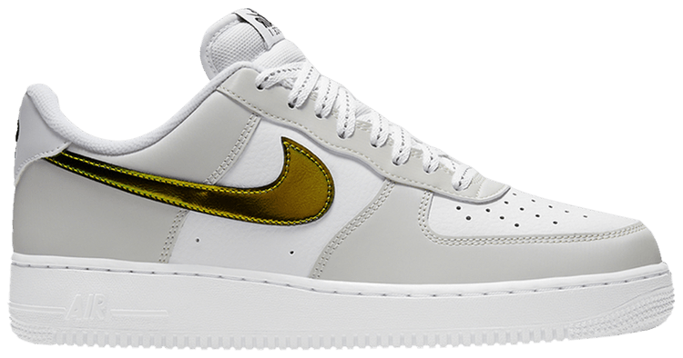 Nike deals iridescent swoosh