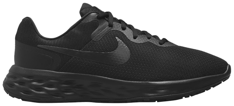 Nike Revolution 6 Extra Wide Triple Black