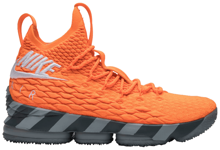 Boys hot sale lebron 15
