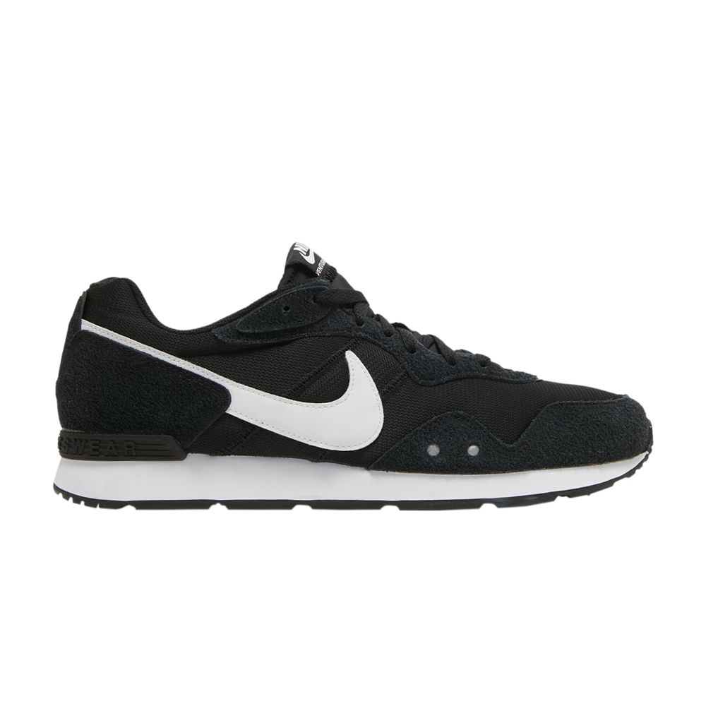 Nike Venture Runner 'Black White' | Men's Size 7