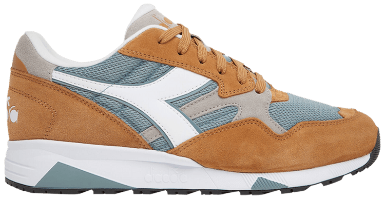 Diadora N902 S Doe Trooper