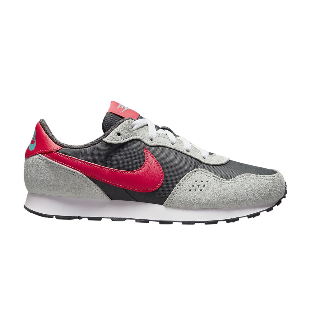 Pre-owned Nike Md Valiant Gs 'medium Ash Siren Red' | Grey | Kid's Size 6.5 In Gray