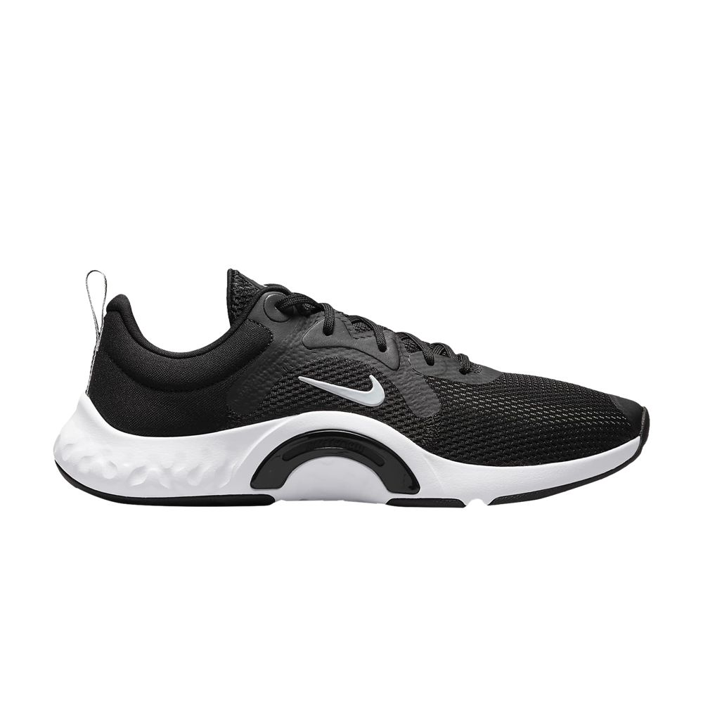 Pre-owned Nike Wmns Renew In-season Tr 11 'black White'