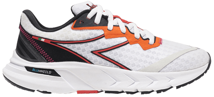 Diadora Wmns Mythos Blushield Volo 2 Black Fiery Red