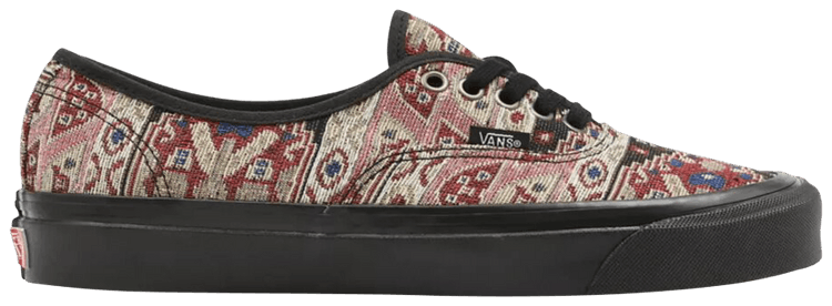 Size 10.0 Authentic 44 DX Tapestry