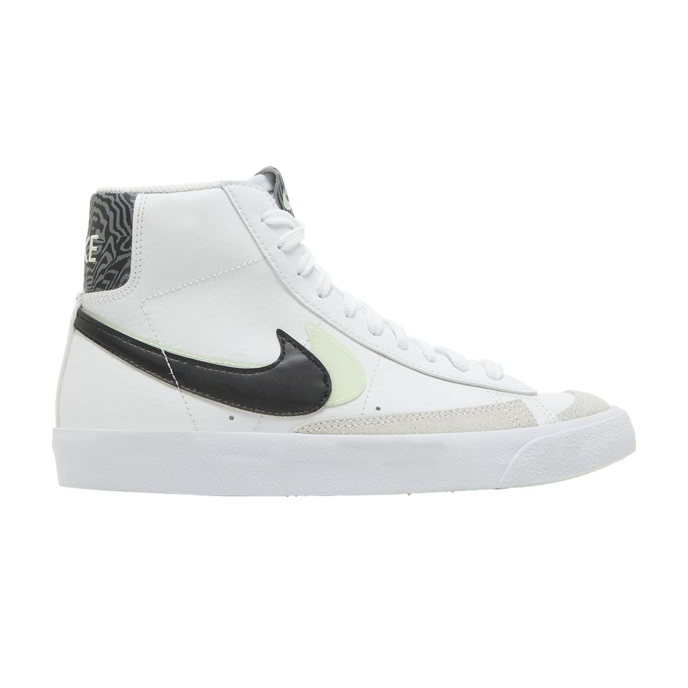 Pre-owned Nike Blazer Mid '77 Se Gs 'double Swoosh - White Vapor Green' | Kid's Size 7