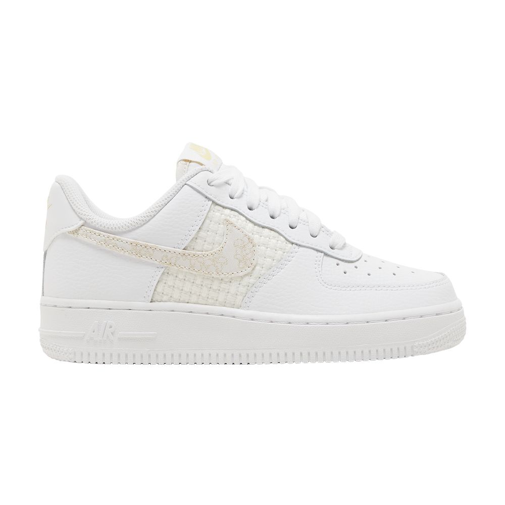 Nike Wmns Air Force 1 '07 SE...