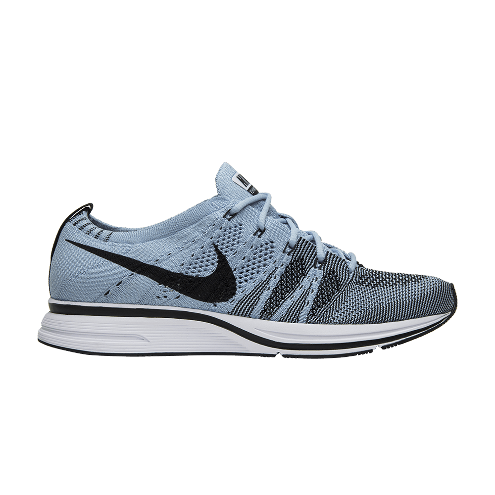 nike training free tr flyknit trainers in grey and blue