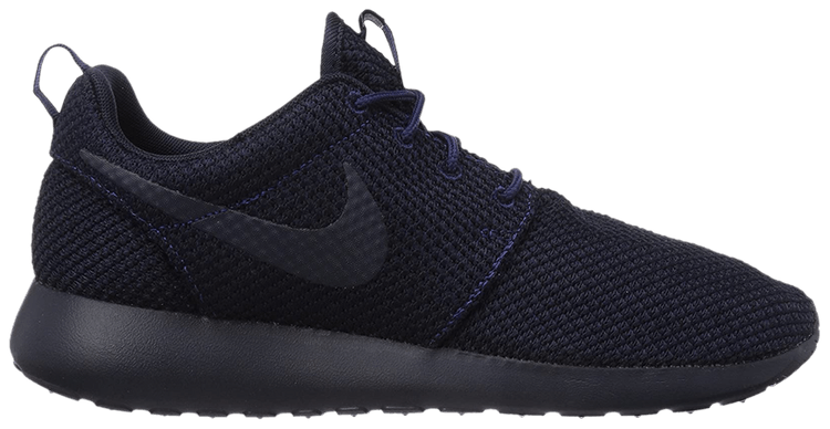 Navy roshe store