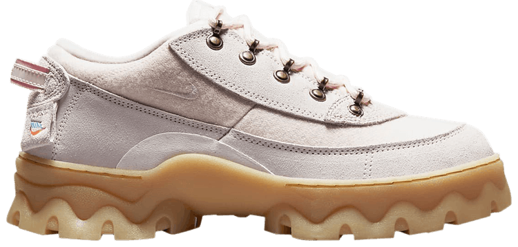 ★NIKE★大人気!!★WMNS LAHAR LOW SE \