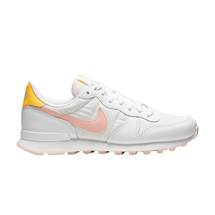 Orange nike internationalist on sale