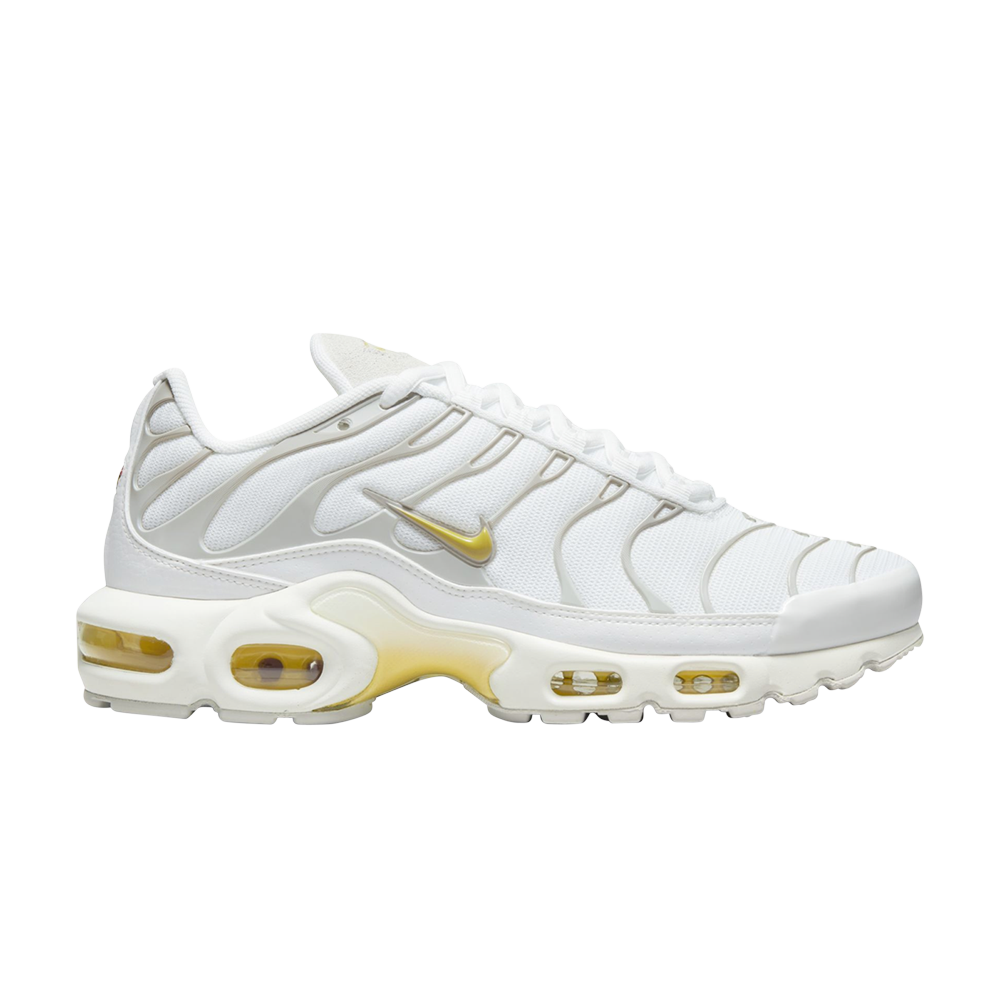 Pre-owned Nike Wmns Air Max Plus 'white Celery'
