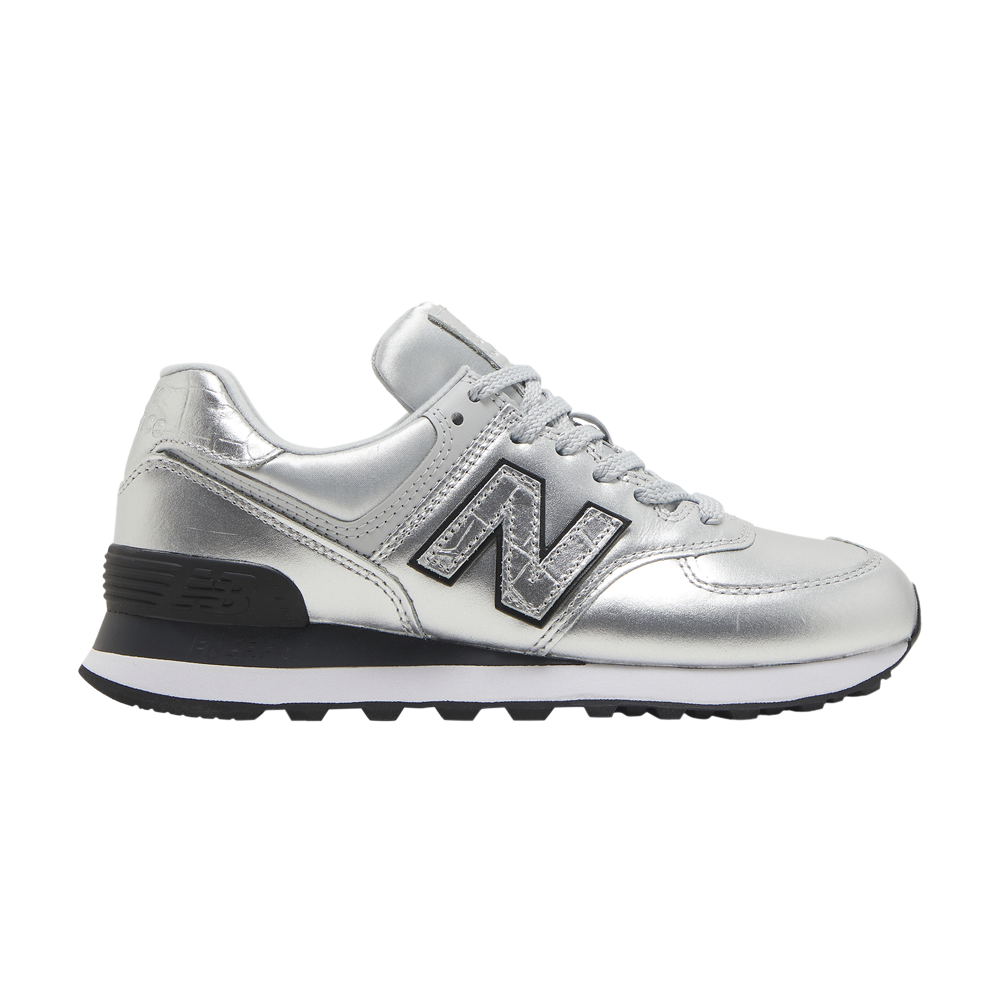 Pre-owned New Balance Wmns 574 'silver'