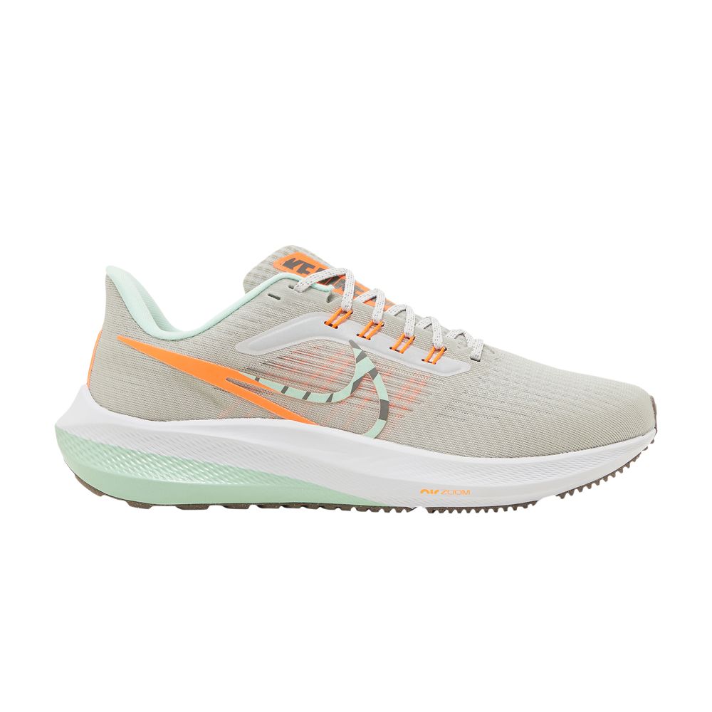 Pre-owned Nike Wmns Air Zoom Pegasus 39 Premium 'photon Dust Orange Mint' In Cream