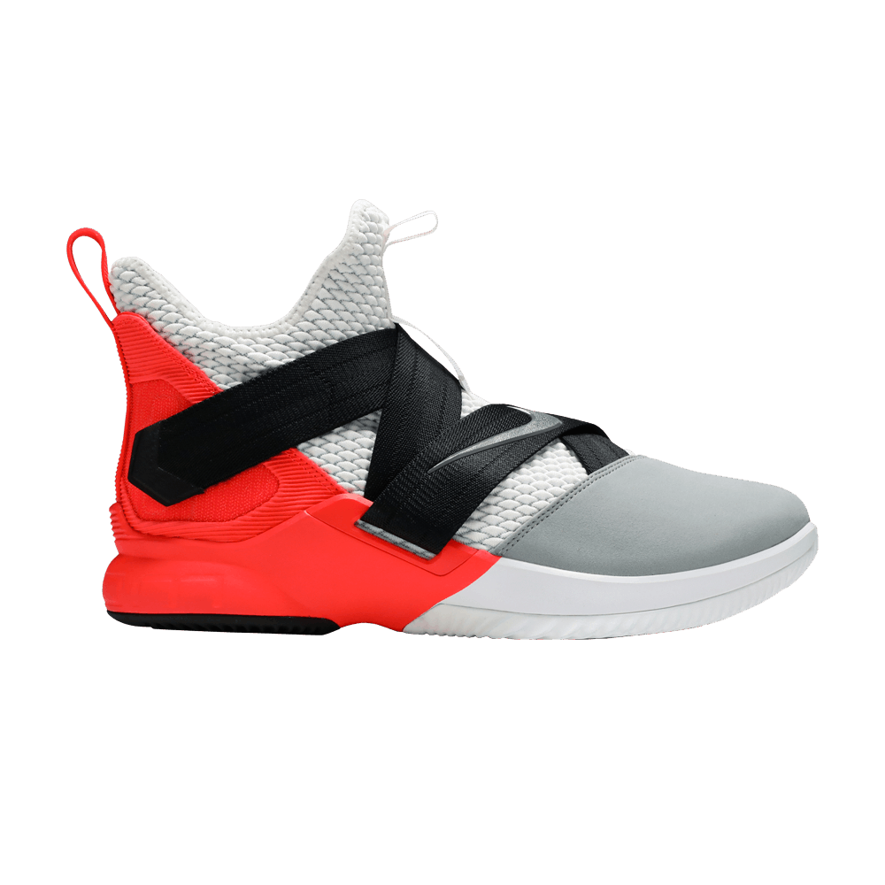 Lebron soldier hotsell 12 rose