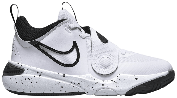 Nike team hustle black and white online