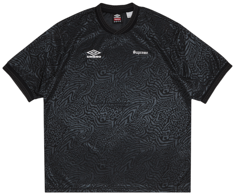 Umbro x Supreme ブラックストライプシャツ2025 Supreme Umbro Stripe Soccer Jersey (SS25) - $98
