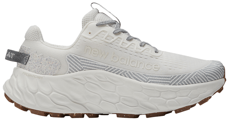 New Balance Fresh Foam X More Trail v3 2E Wide White Turtledove
