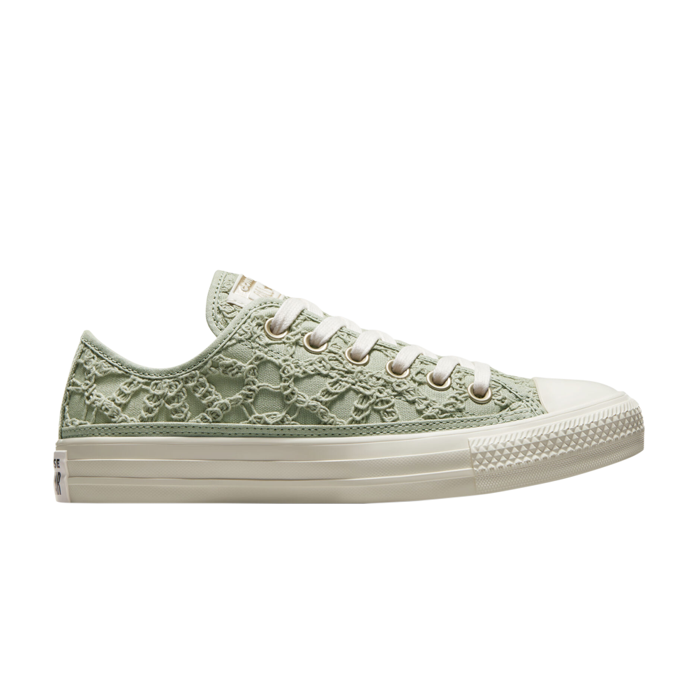 Pre-owned Converse Wmns Chuck Taylor All Star Low 'daisy Cord' In Green