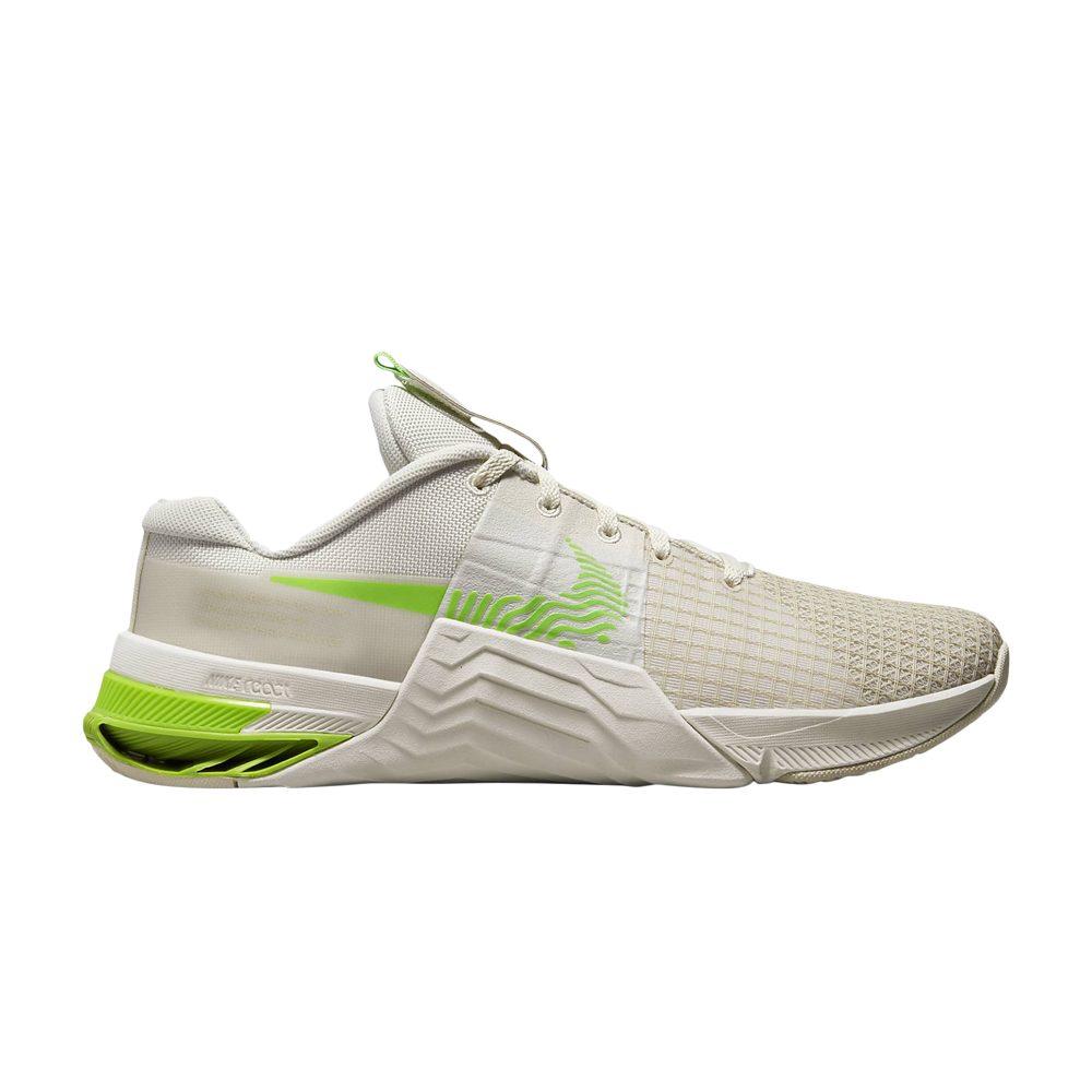Pre-owned Nike Metcon 8 'phantom Green Strike' In Cream