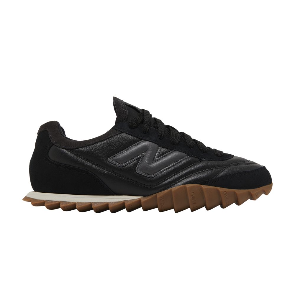 NEW BALANCE RC30 'BLACK MAGNET'