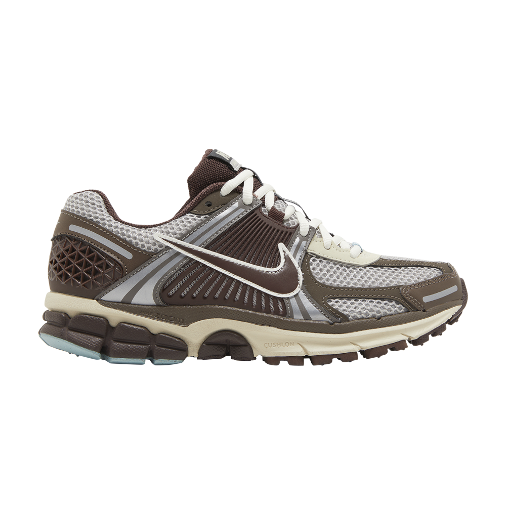 Pre-owned Nike Wmns Zoom Vomero 5 'earth Fossil' In Brown