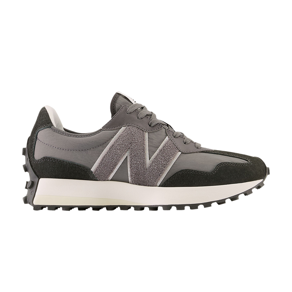 Pre-owned New Balance Wmns 327 'blacktop'