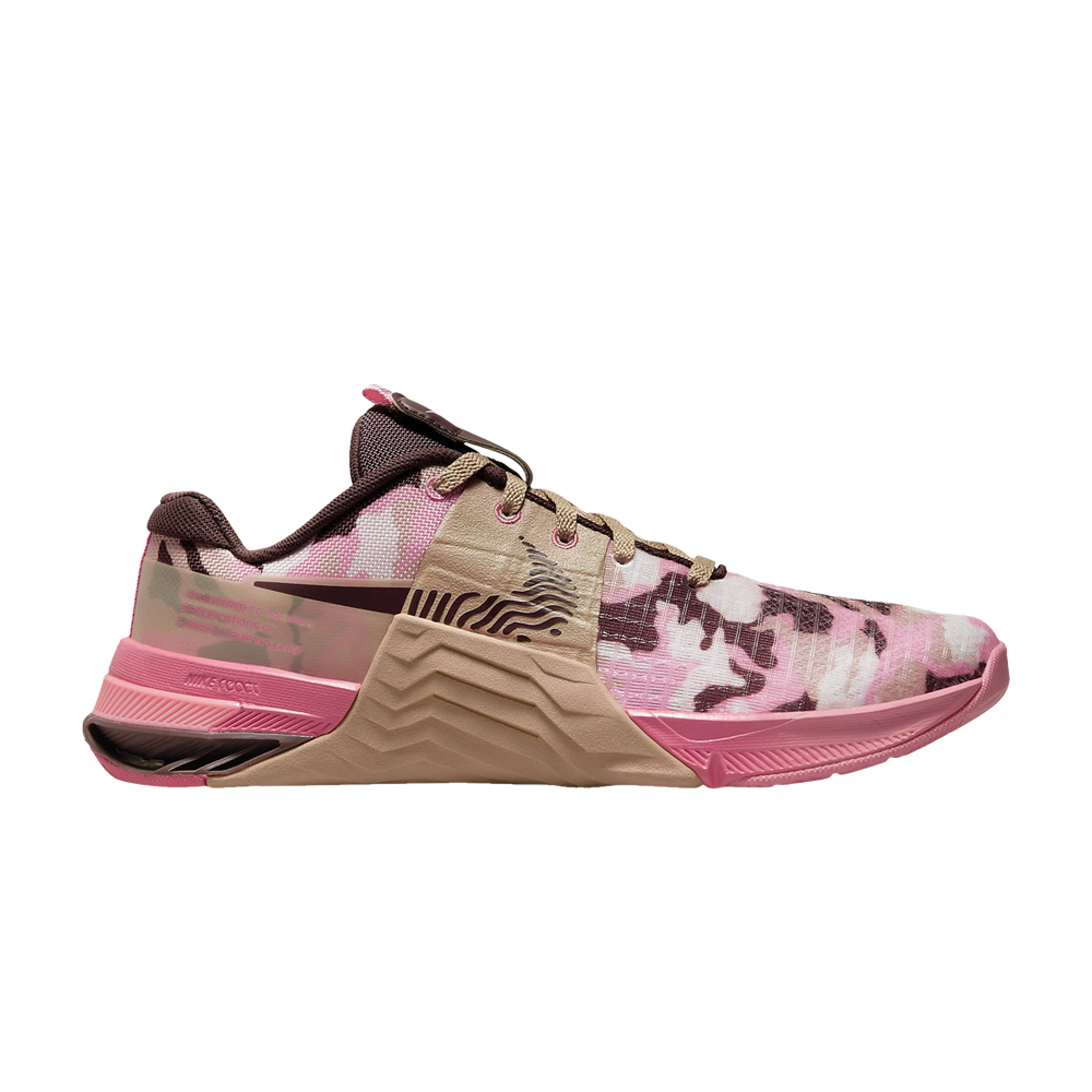 Pre-owned Nike Wmns Metcon 8 Amp 'coral Chalk Camo' In Pink