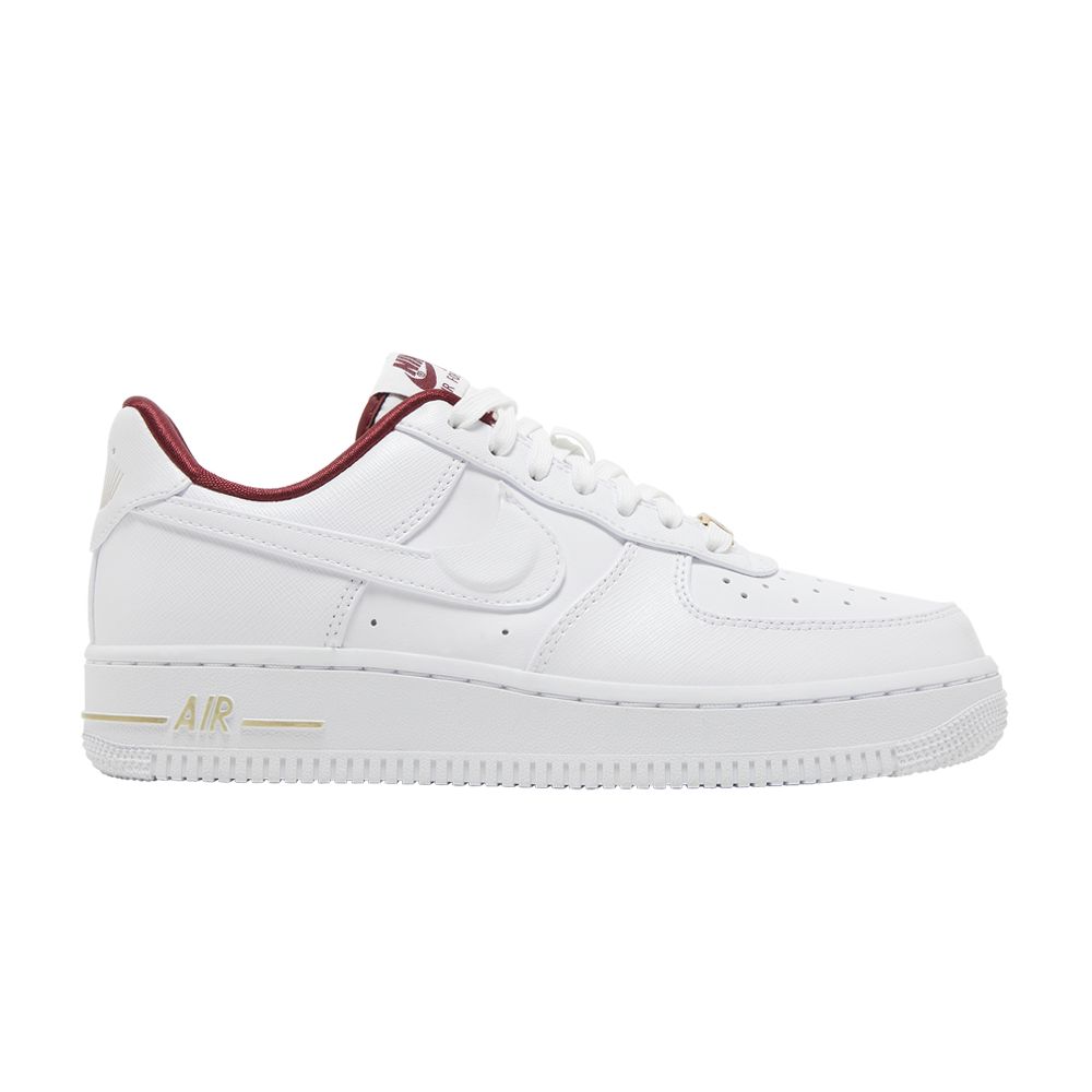Nike Wmns Air Force 1 '07 SE...