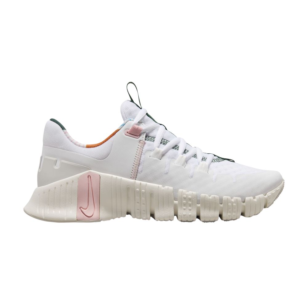 Nike Wmns Free Metcon 5 'All Petals United' | White | Women's Size 10