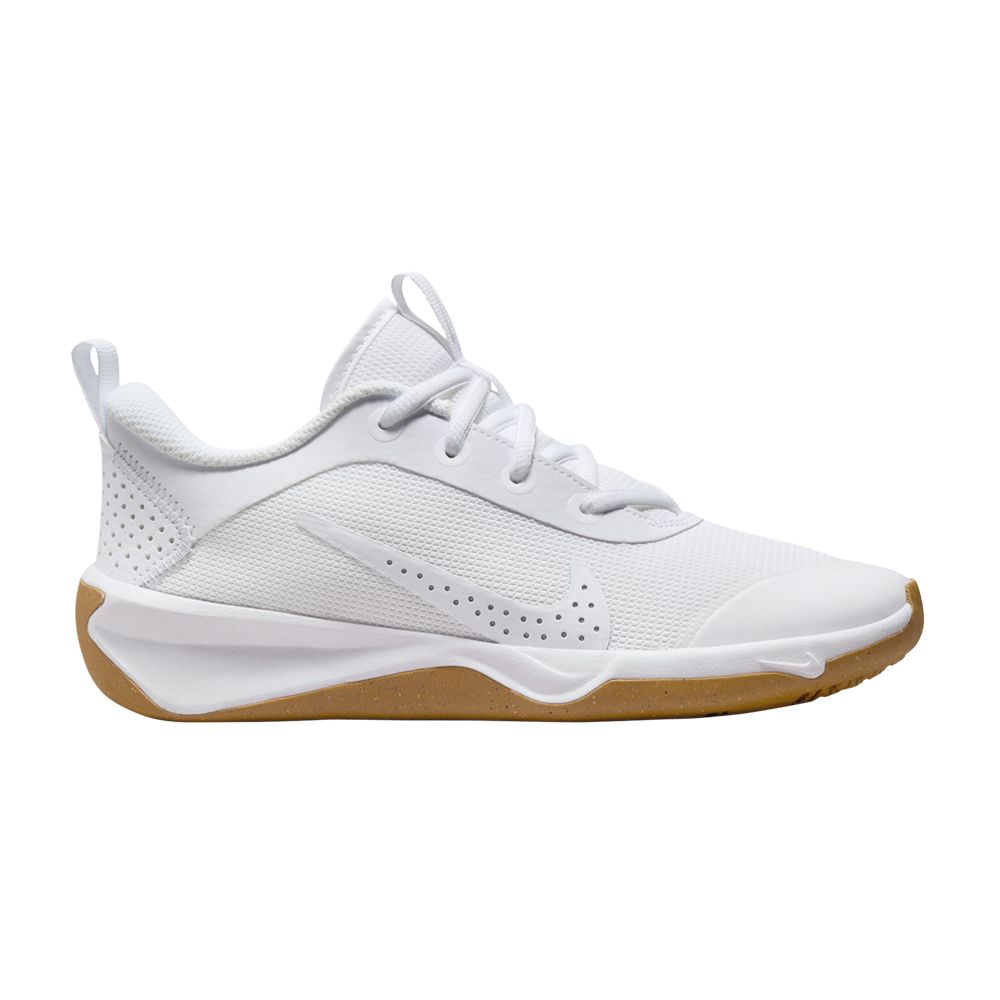 Pre-owned Nike Omni Multi-court Gs 'white Gum' | Kid's Size 6.5