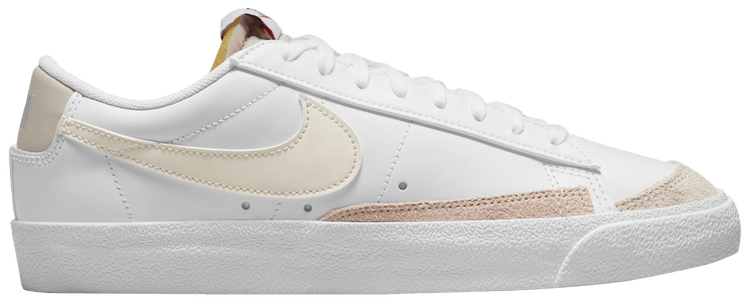 Nike Wmns Blazer Low 77 White Fossil Stone